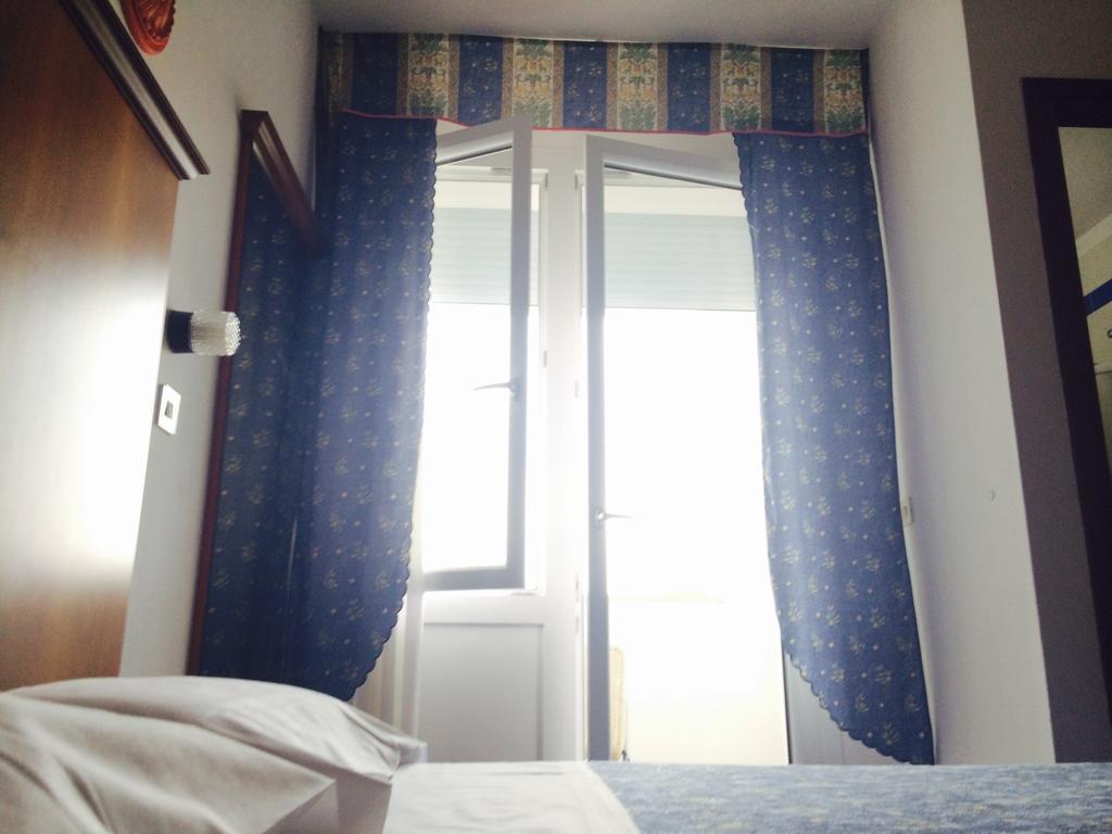Hotel Villa Candia Lignano Sabbiadoro Habitación foto